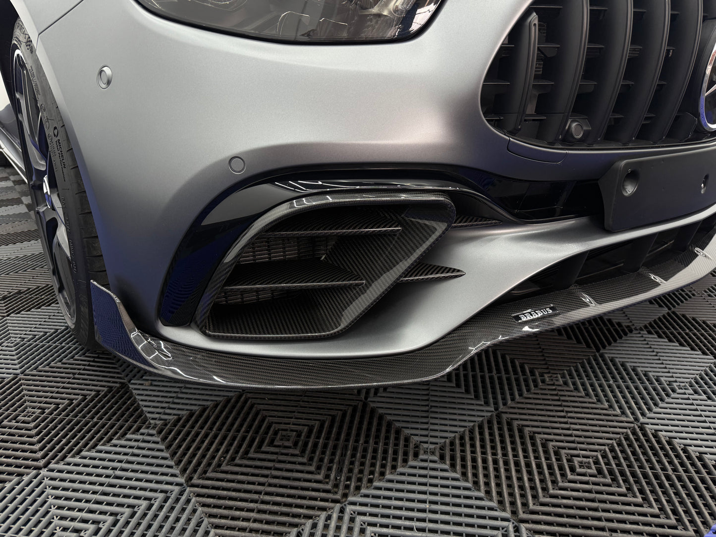 E klassa 63 amg Carbon Set