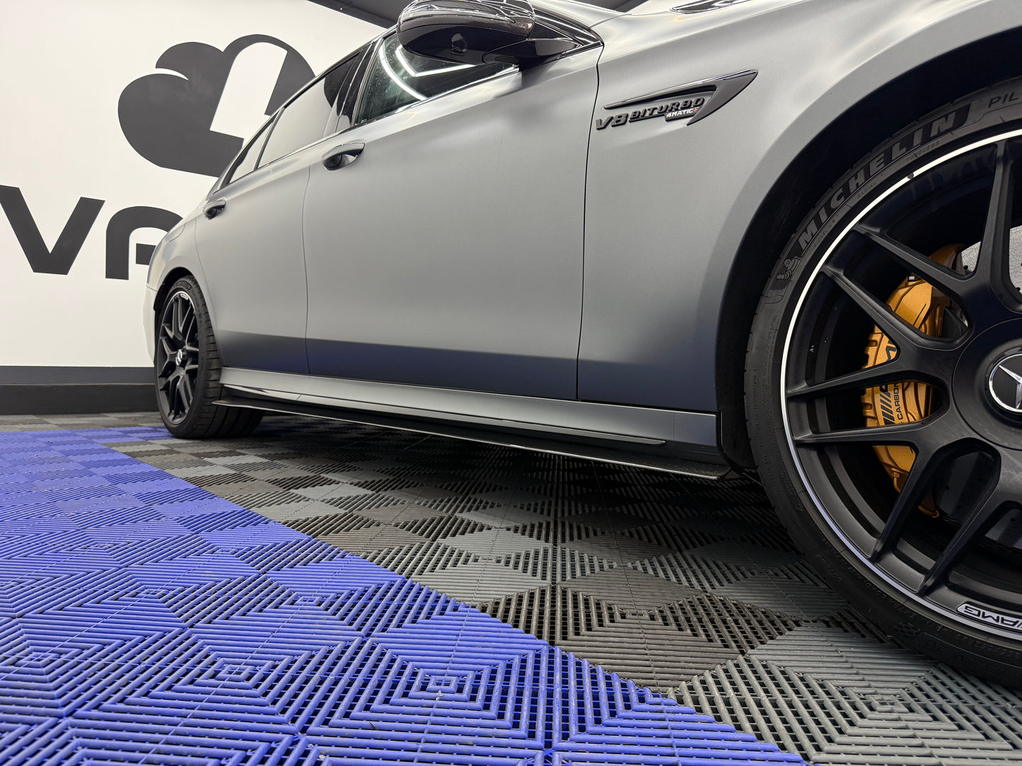 E klassa 63 amg Carbon Set