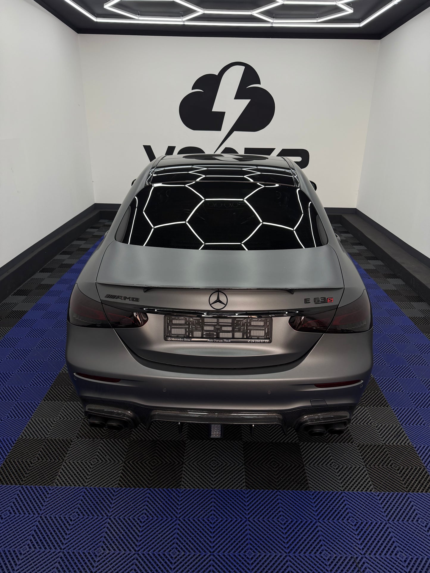 E klassa 63 amg Carbon Set