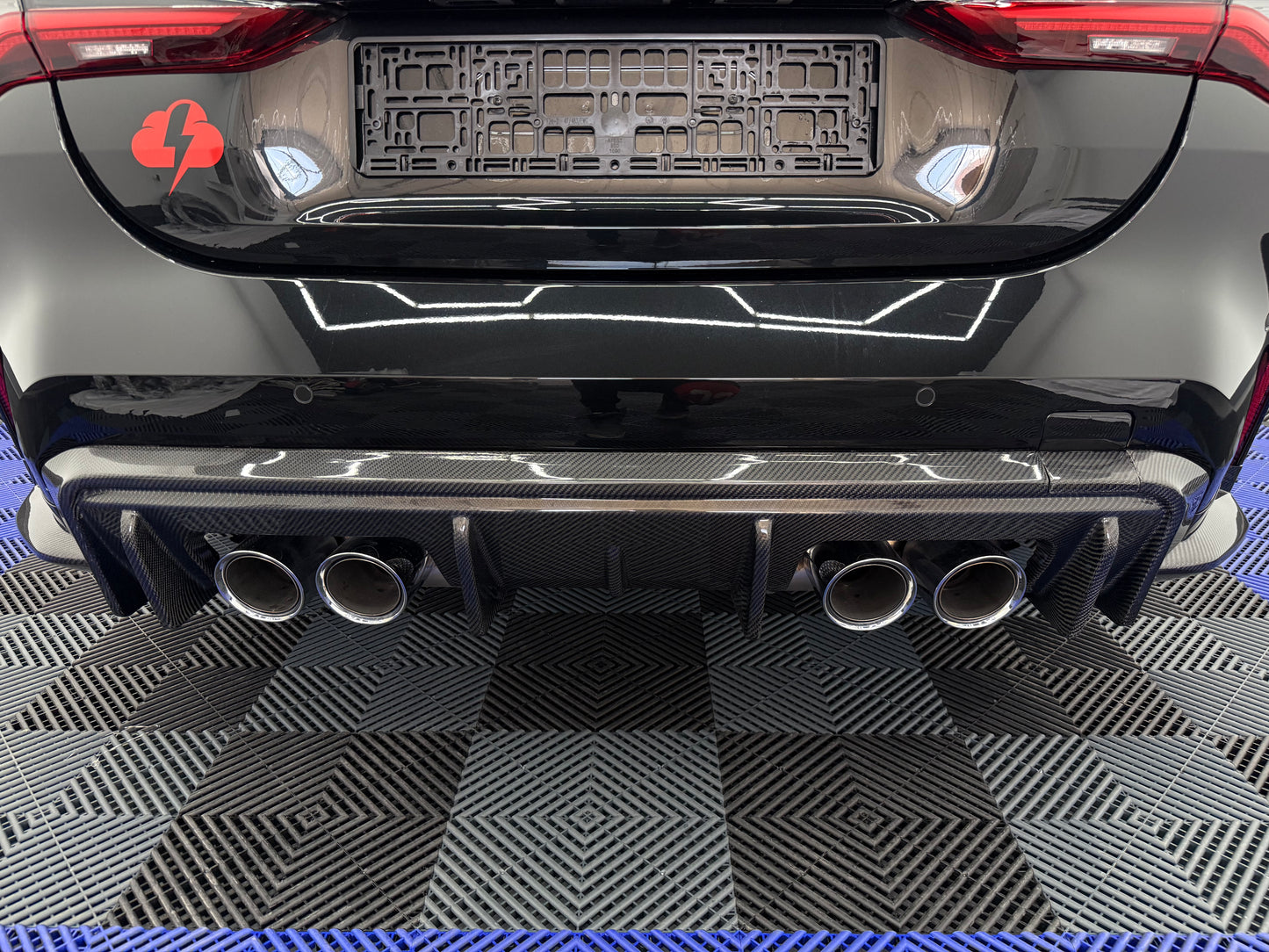Bmw M4 G80 G81 spoiler dokładka nakładka zderzak tył karbon