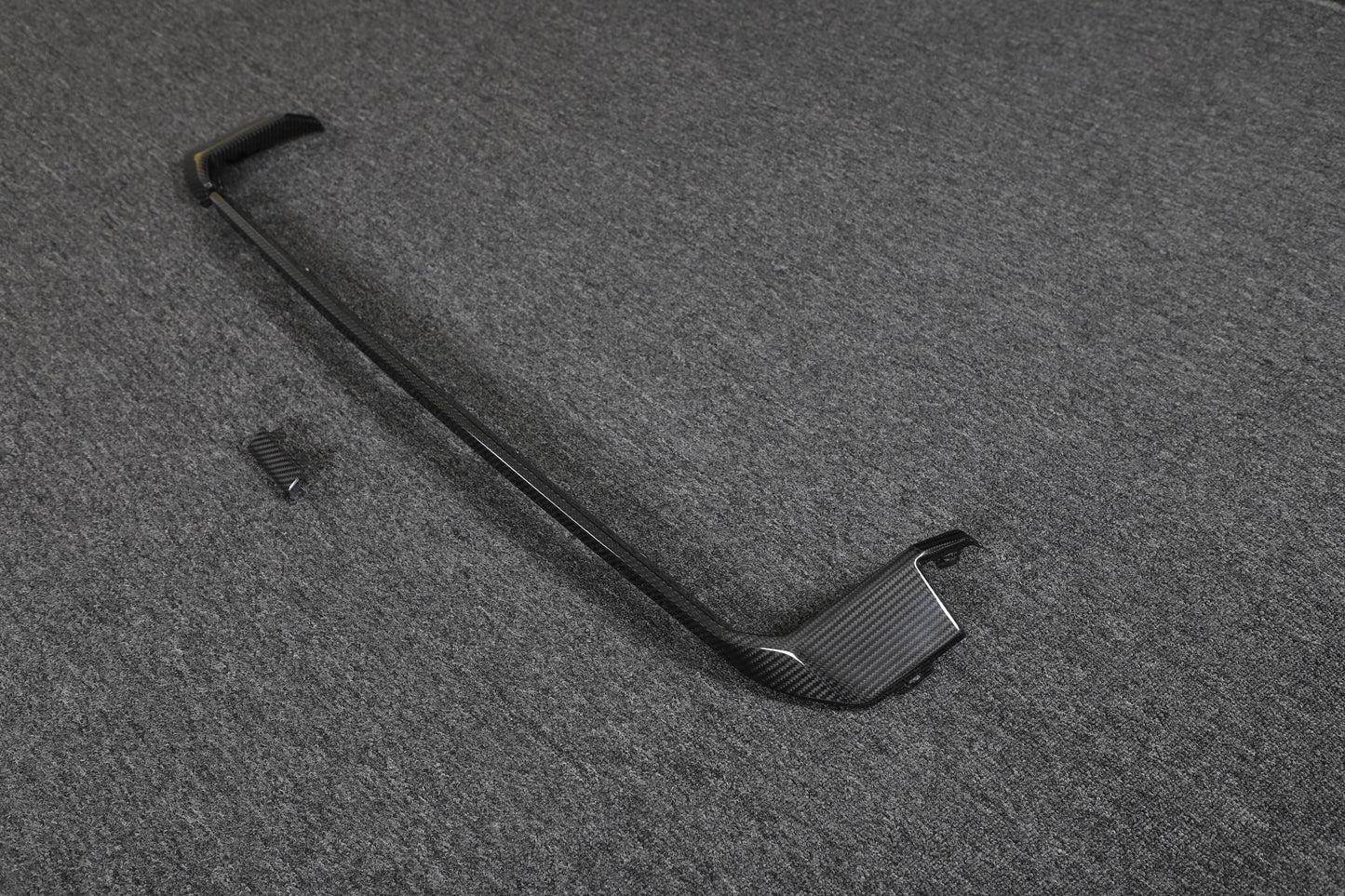 Bmw M3 G80 M4 G82 G81 G83 nakładka listwa zderzaka tylnego górna karbon