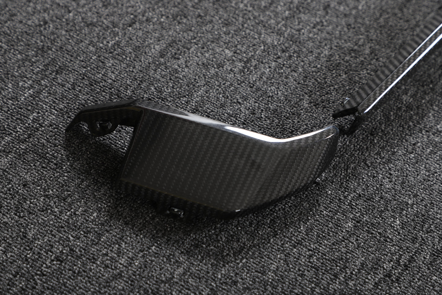 Bmw M3 G80 M4 G82 G81 G83 nakładka listwa zderzaka tylnego górna karbon