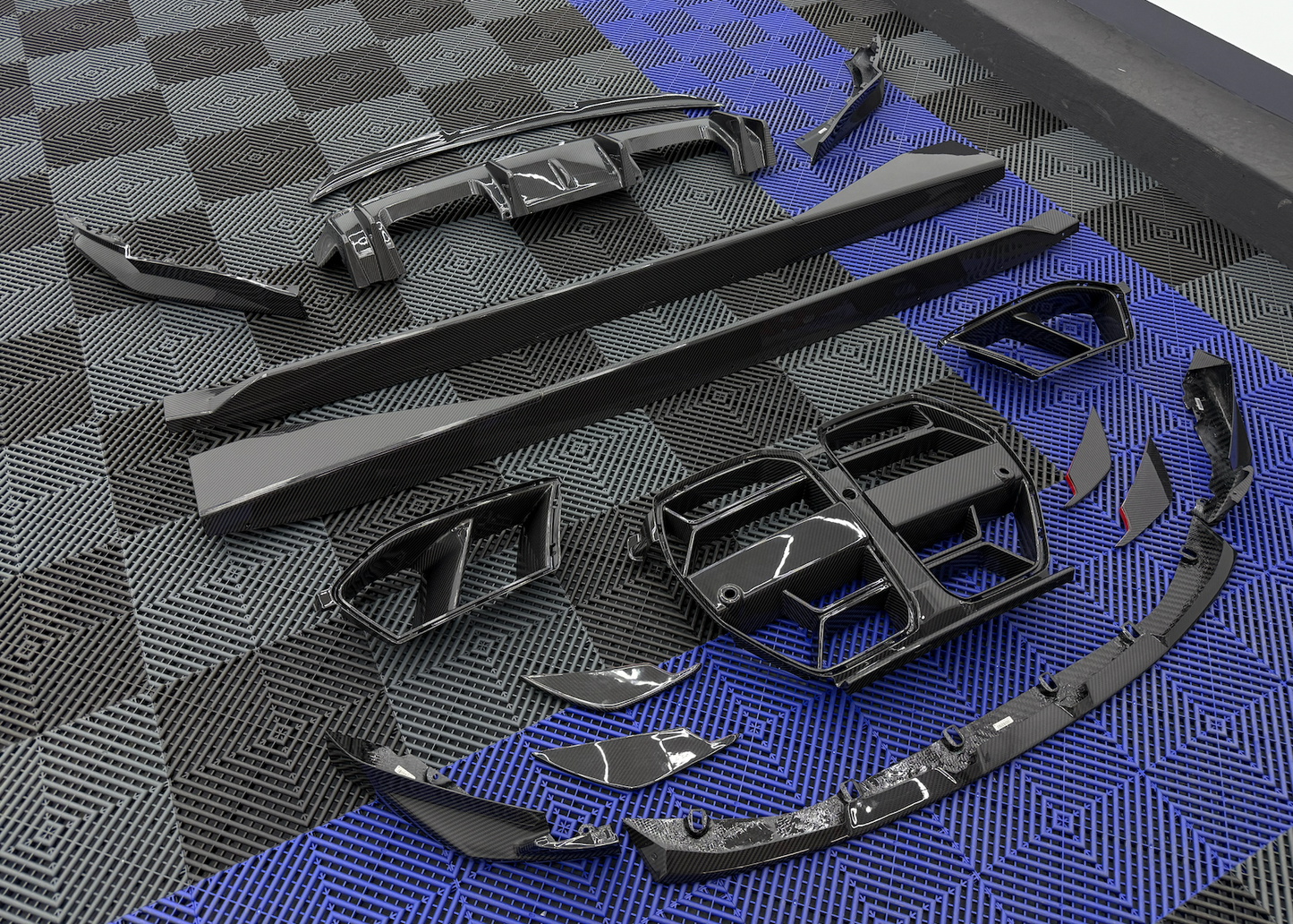BMW M4 G82 ZESTAW SPLITERÓW